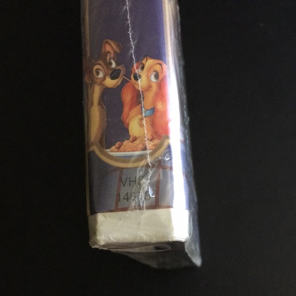 Walt Disney Masterpiece Lady and the TRAMP VHS NIB - Picture 5 of 8